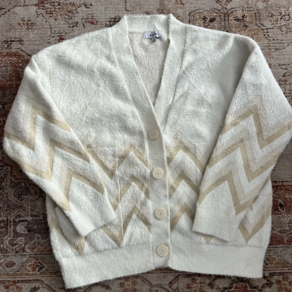 Fate patterned button down sweater - Picture 2 of 6